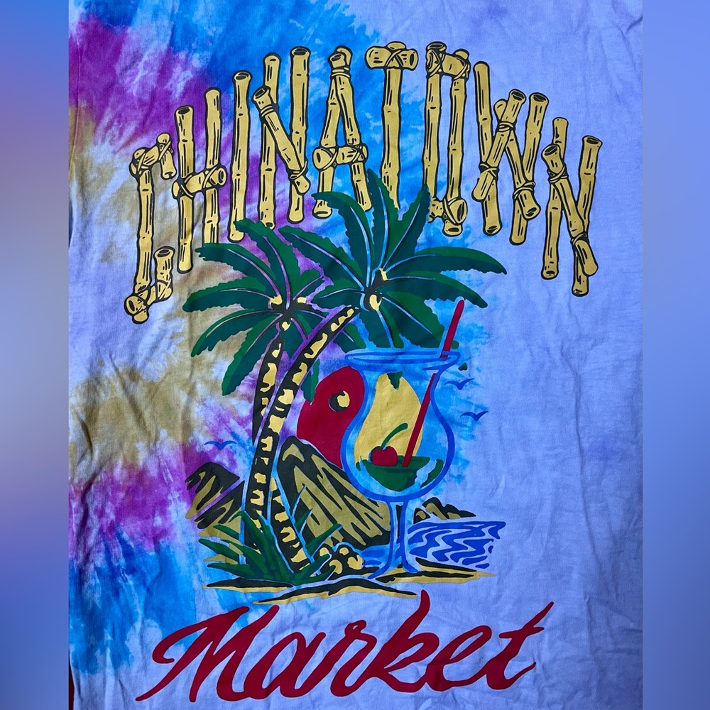 CHINATOWN MARKET BY THE WATER T-SHIRT ‘TIE DYE' - Picture 3 of 5